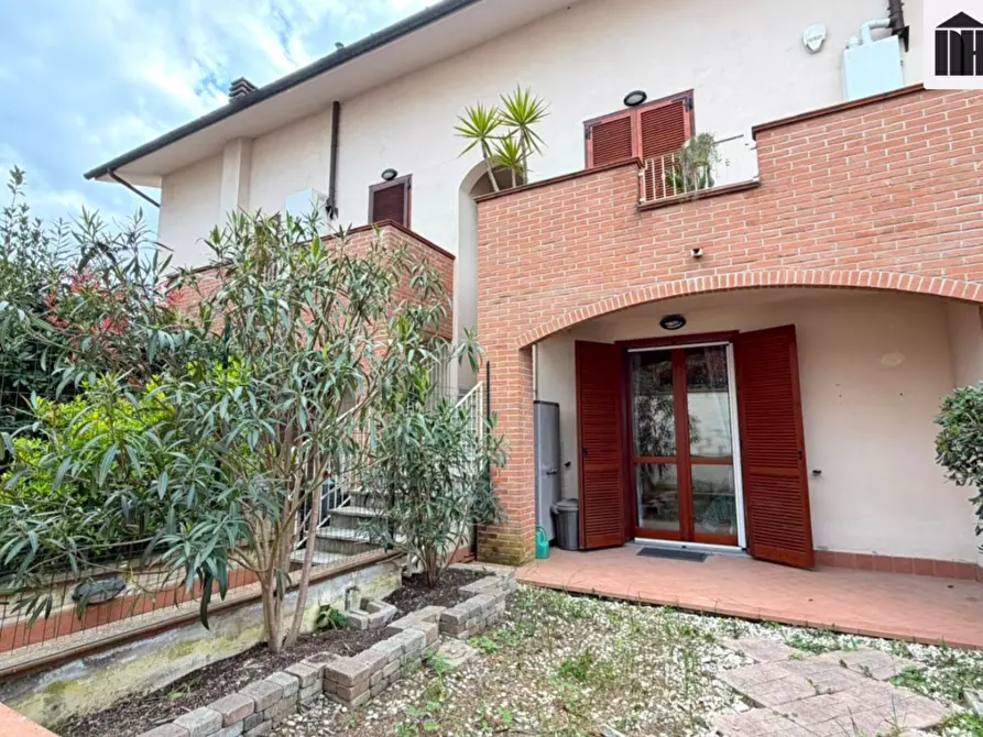 Immagine 5 di Appartamento in vendita  a Santa Maria A Monte