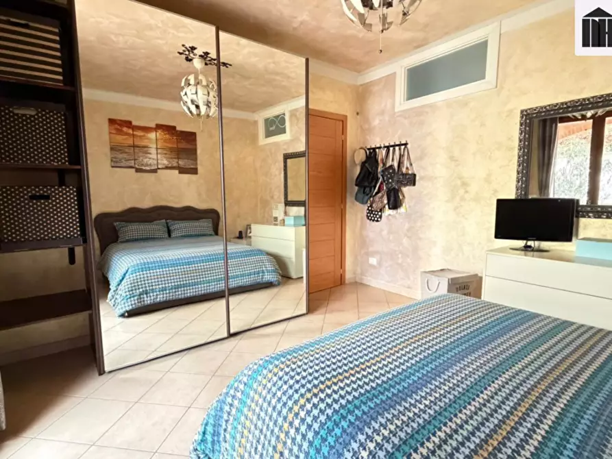 Immagine 14 di Appartamento in vendita  a Santa Maria A Monte