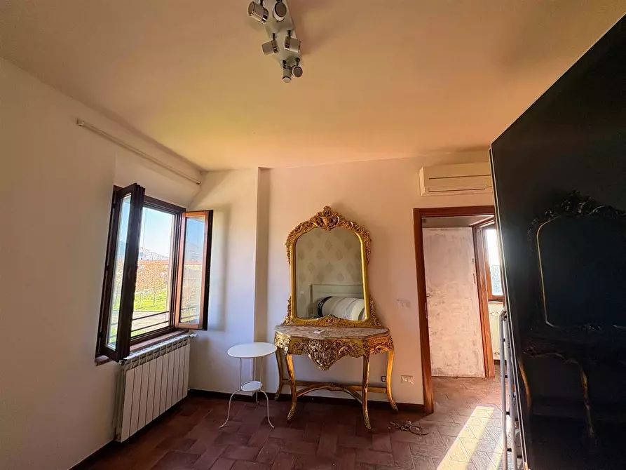 Immagine 8 di Appartamento in vendita  a Cascina