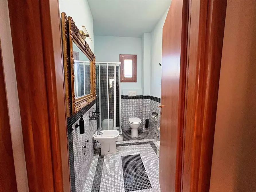 Immagine 12 di Appartamento in vendita  a Cascina