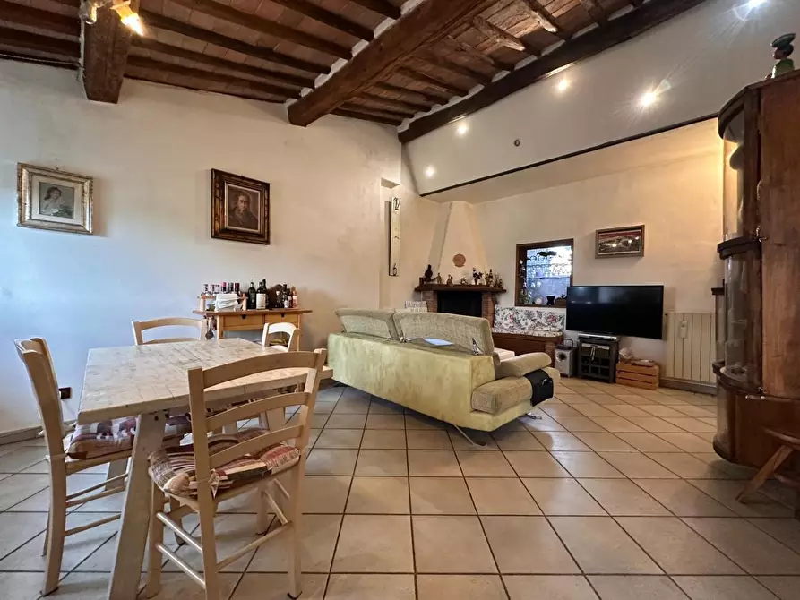 Immagine 10 di Appartamento in vendita  a Calcinaia