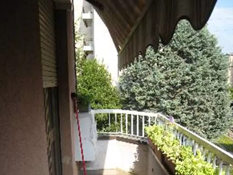 Immagine 10 di Appartamento in vendita  a Seregno