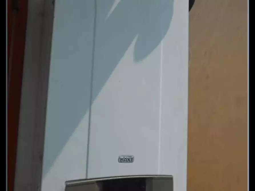 Immagine 18 di Appartamento in vendita  a Limbiate