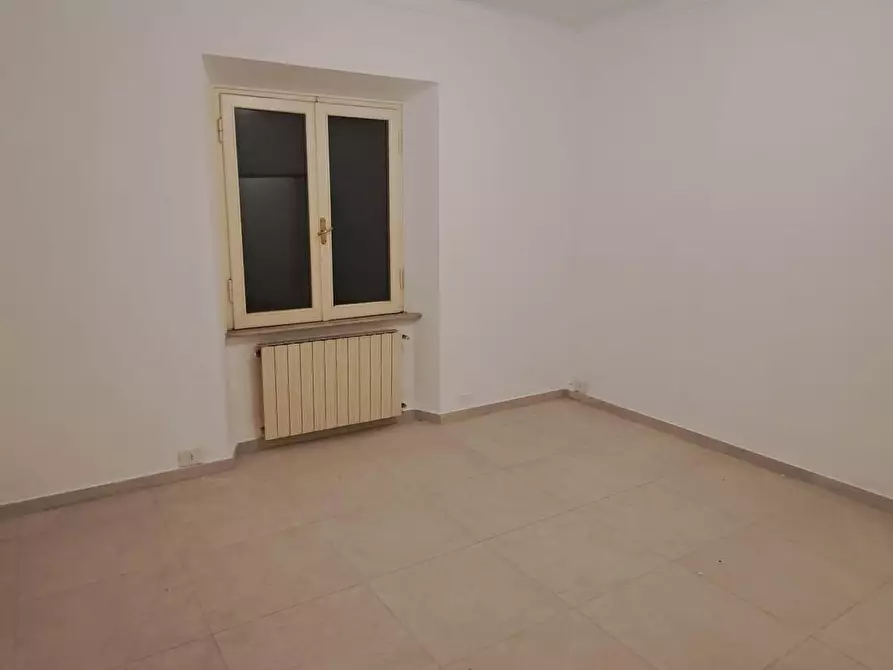 Immagine 11 di Appartamento in vendita  a Viareggio