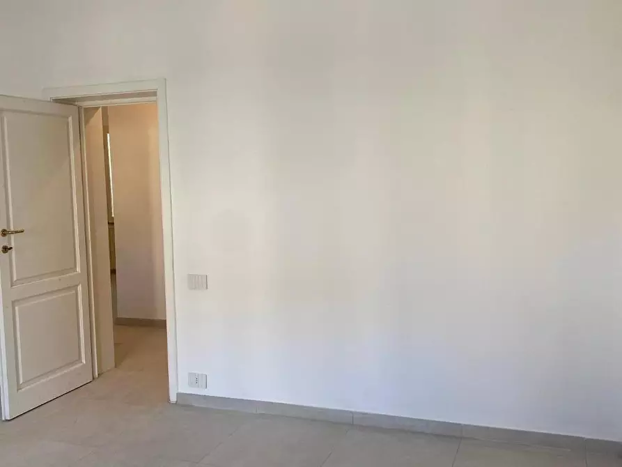 Immagine 15 di Appartamento in vendita  a Viareggio