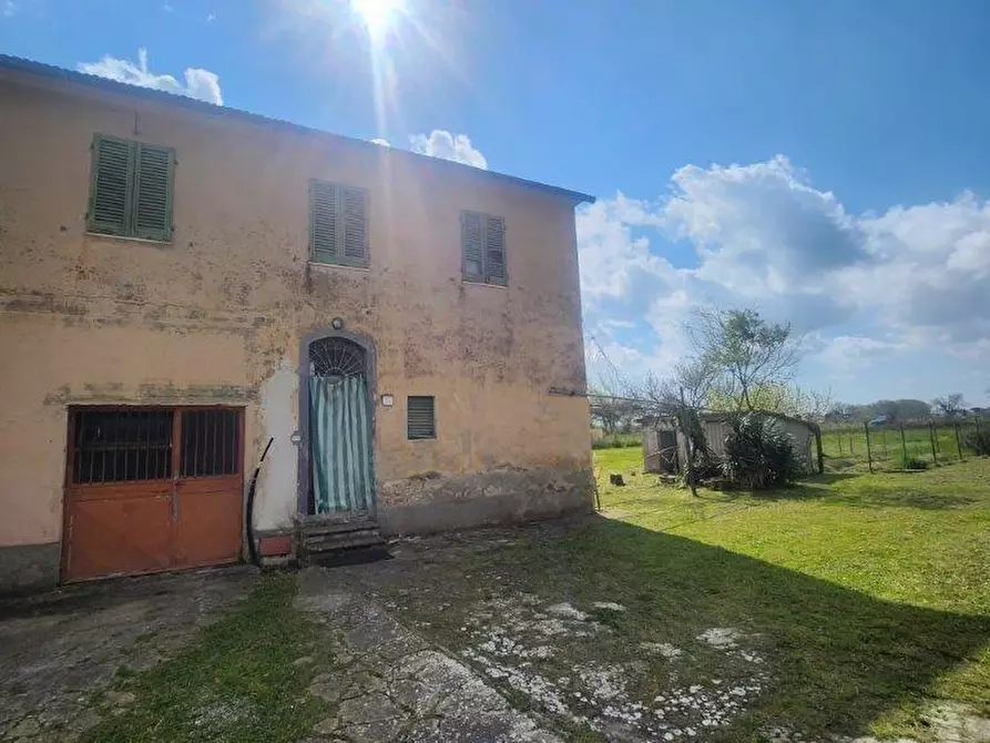 Immagine 12 di Rustico / casale in vendita  a Vicopisano