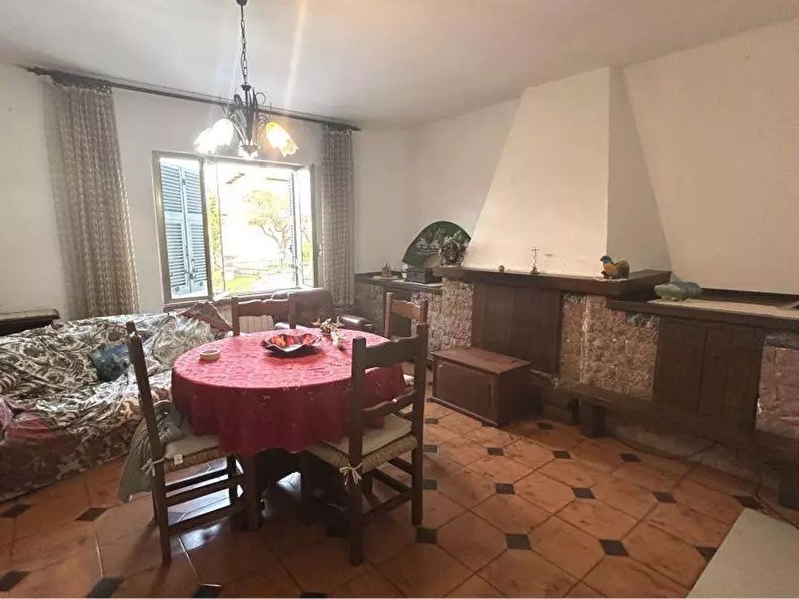 Immagine 12 di Appartamento in vendita  a Sarzana