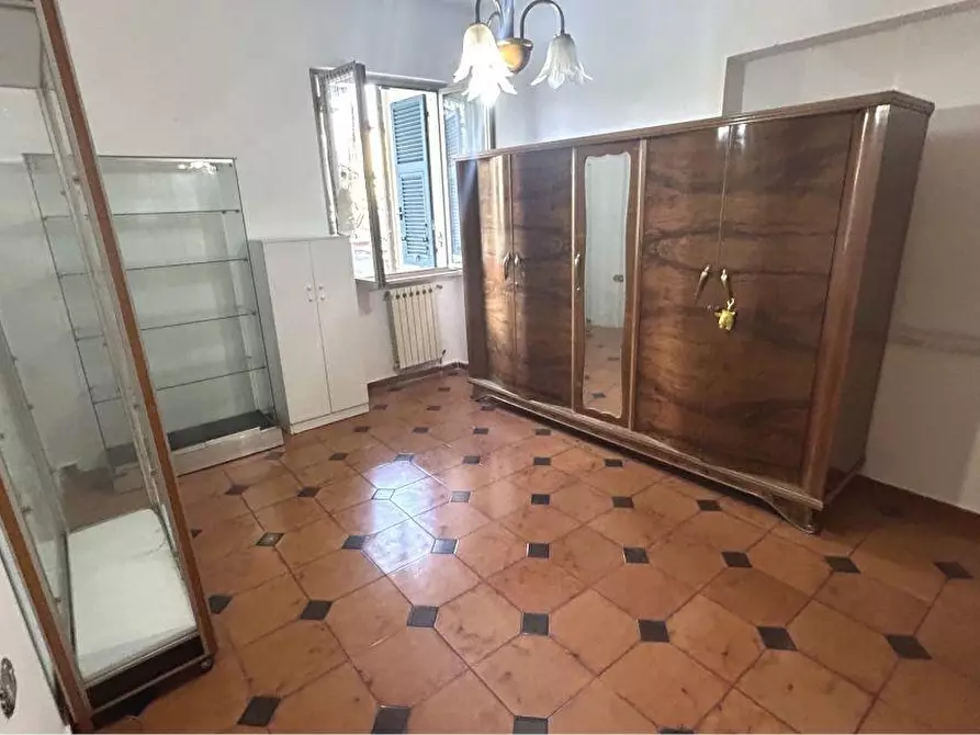 Immagine 15 di Appartamento in vendita  a Sarzana