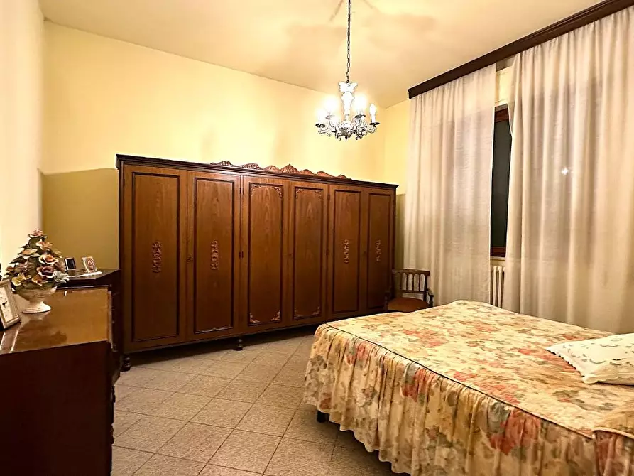 Immagine 10 di Villa in vendita  a Ponsacco