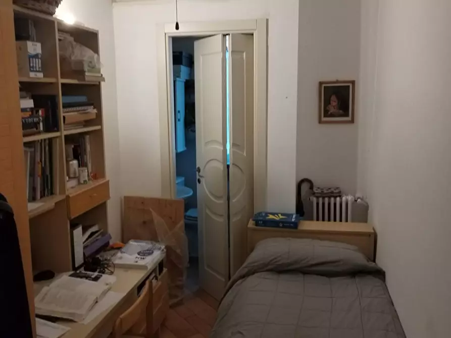 Immagine 10 di Appartamento in vendita  a Massa