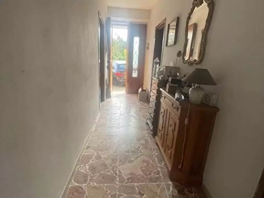 Immagine 6 di Villa in vendita  a Cascina