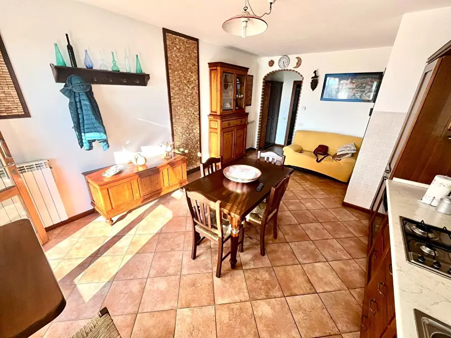 Immagine 5 di Appartamento in vendita  a Montopoli In Val D'arno