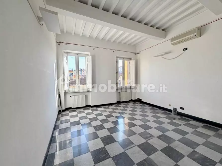 Immagine 26 di Appartamento in vendita  a Pisa