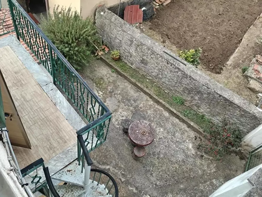 Immagine 5 di Terratetto in vendita  a Massa