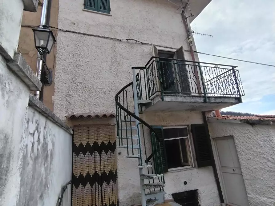 Immagine 3 di Terratetto in vendita  a Massa