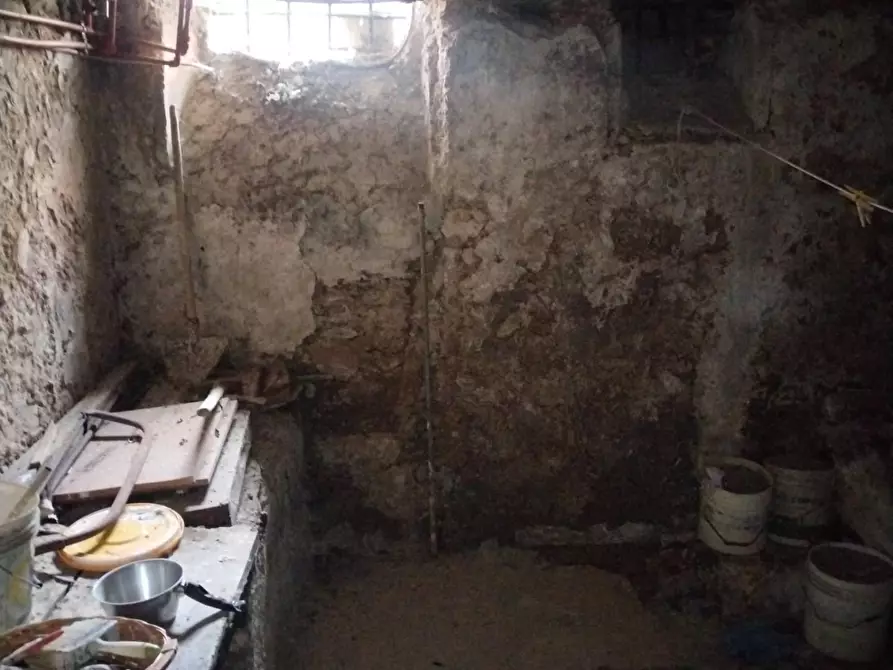 Immagine 9 di Terratetto in vendita  a Massa