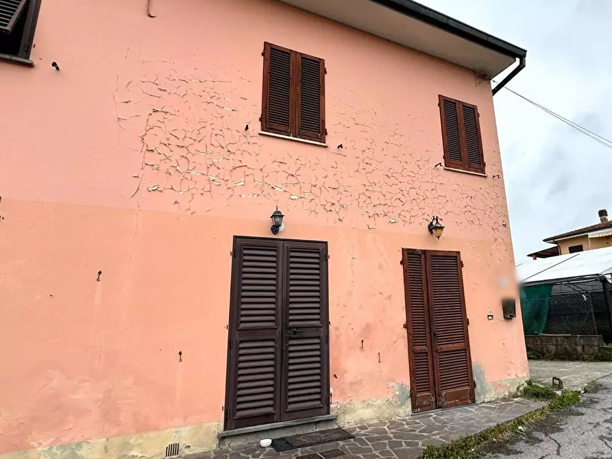 Immagine 14 di Terratetto in vendita  a Pescia