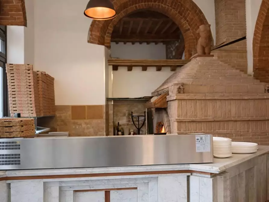 Immagine 3 di Bar / Ristorante in vendita  a Carrara