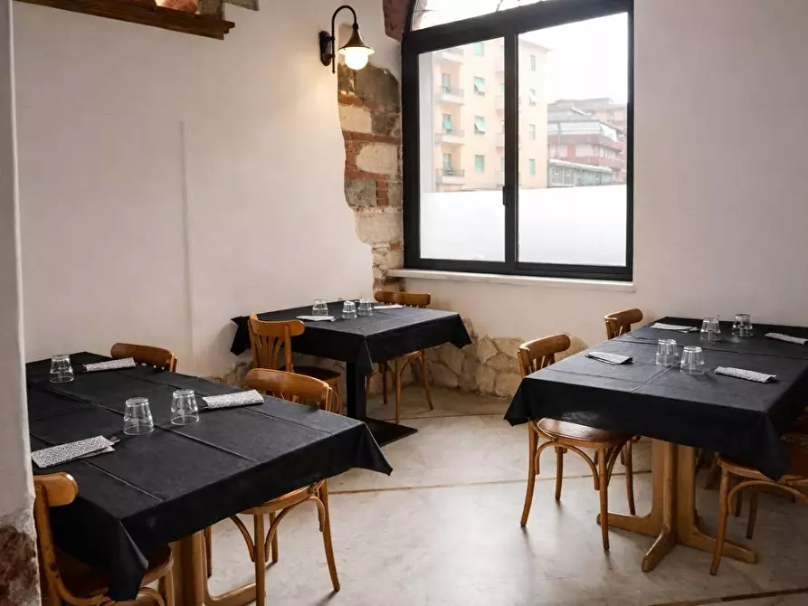 Immagine 9 di Bar / Ristorante in vendita  a Carrara