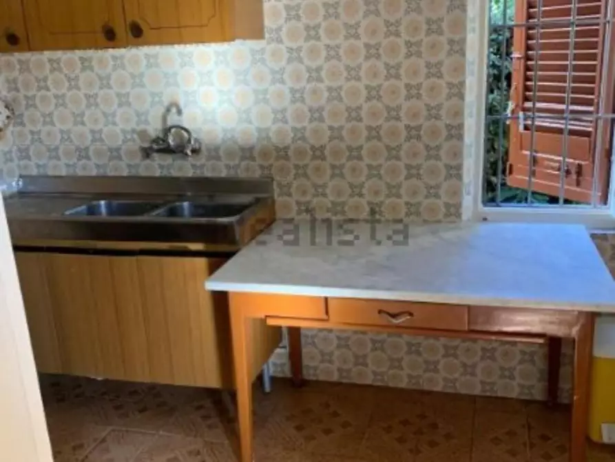 Immagine 4 di Casa indipendente in vendita  a Massa