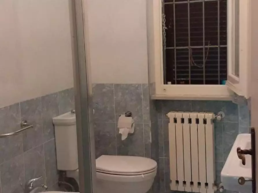 Immagine 12 di Casa indipendente in vendita  a Massa