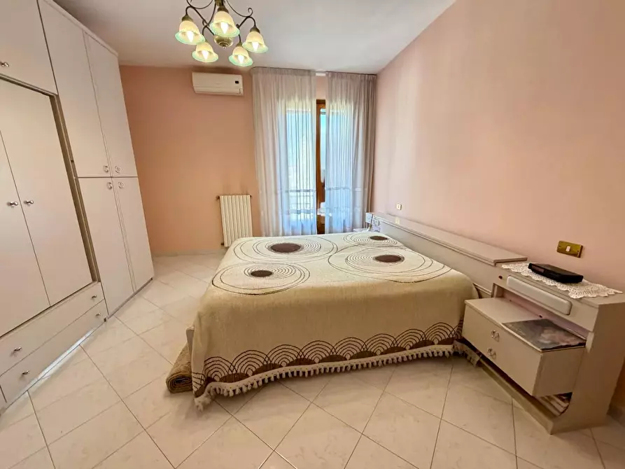 Immagine 31 di Villetta a schiera in vendita  a Empoli