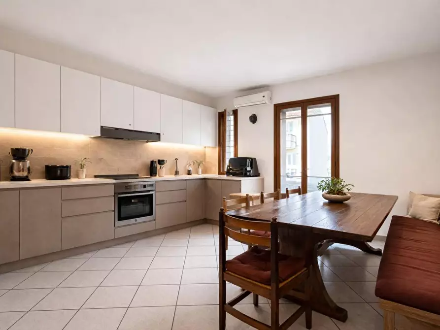 Immagine 18 di Villetta a schiera in vendita  a Empoli