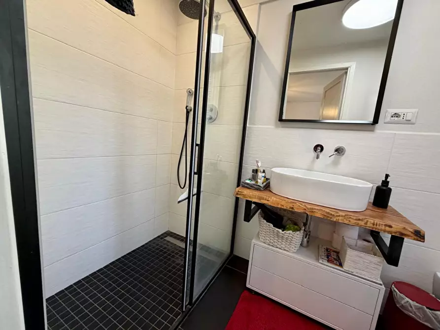 Immagine 56 di Villetta a schiera in vendita  a Empoli