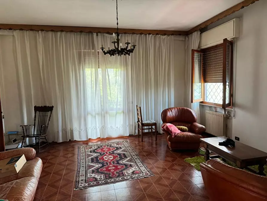 Immagine 5 di Casa indipendente in vendita  a Montignoso