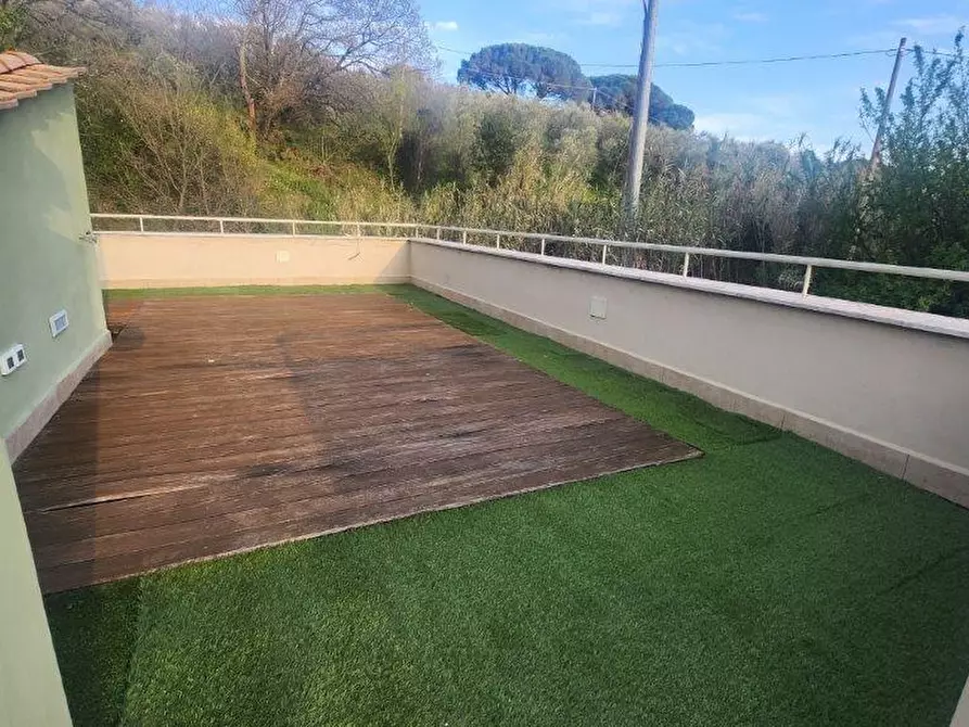 Immagine 35 di Villetta a schiera in vendita  a Vicopisano