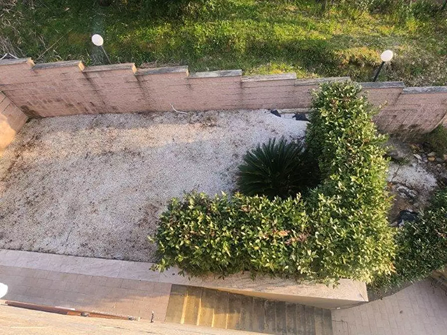 Immagine 37 di Villetta a schiera in vendita  a Vicopisano