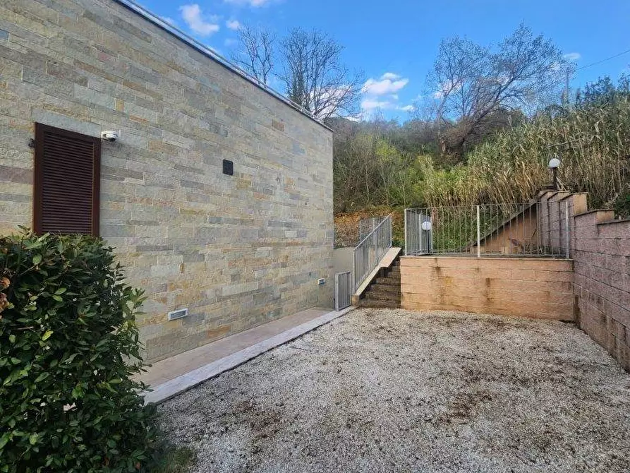 Immagine 50 di Villetta a schiera in vendita  a Vicopisano