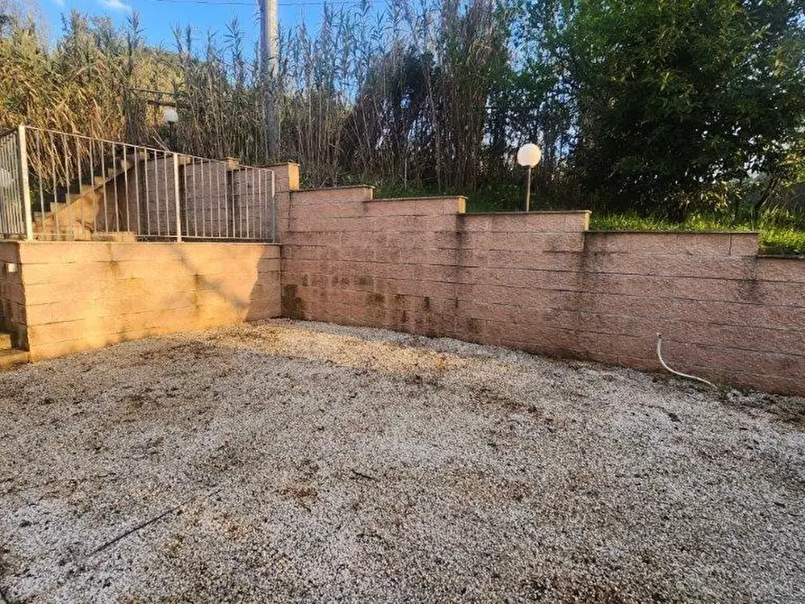 Immagine 47 di Villetta a schiera in vendita  a Vicopisano