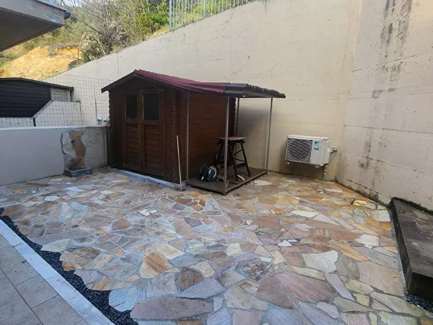 Immagine 46 di Villetta a schiera in vendita  a Vicopisano