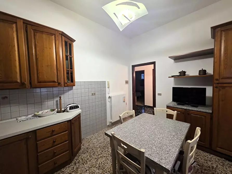 Immagine 3 di Appartamento in affitto  a Fucecchio