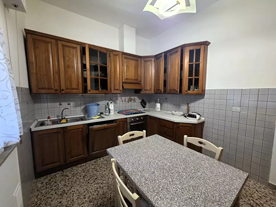 Immagine 4 di Appartamento in affitto  a Fucecchio