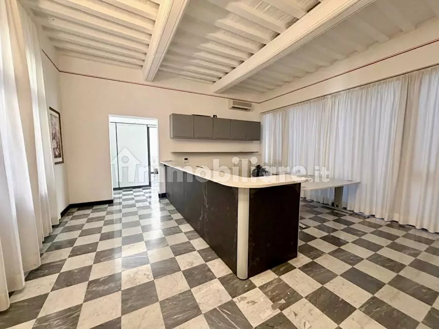 Immagine 35 di Appartamento in vendita  a Pisa