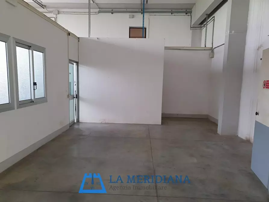 Immagine 4 di Attività artigianale in vendita  a Lamporecchio