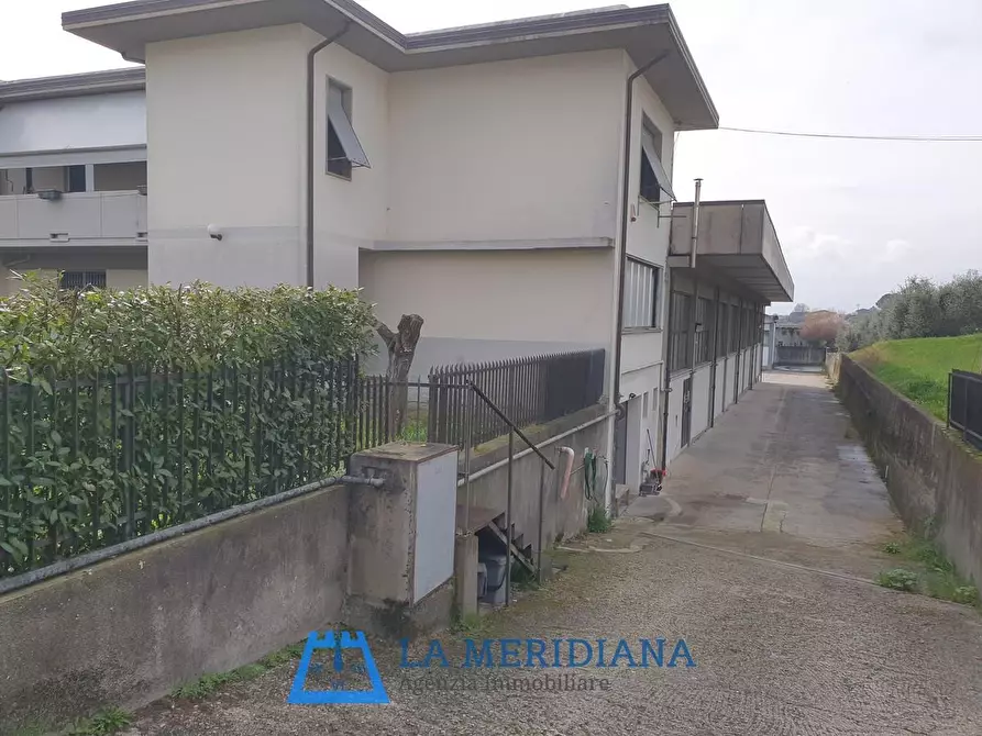Immagine 23 di Attività artigianale in vendita  a Lamporecchio