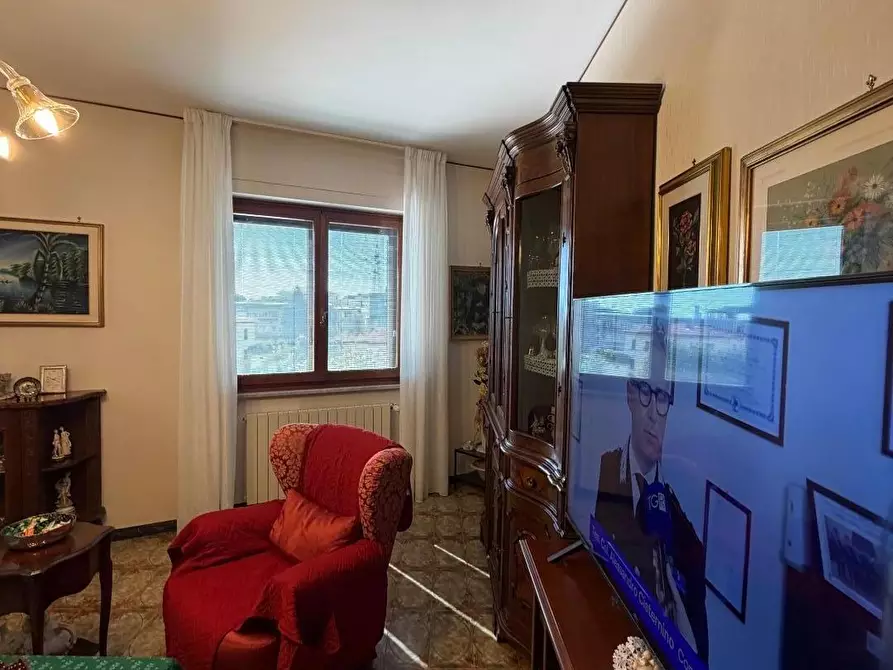 Immagine 3 di Appartamento in vendita  a Carrara