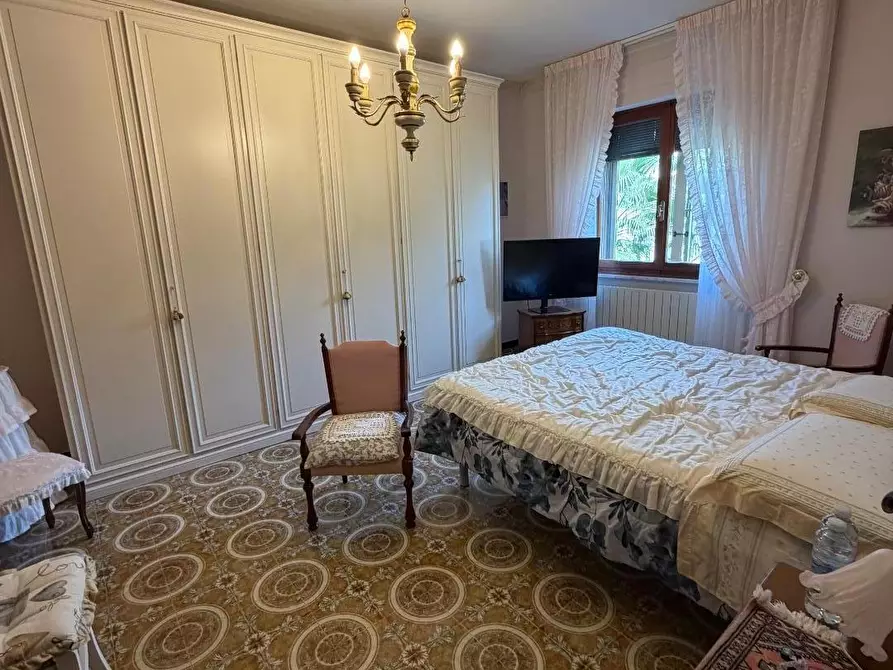 Immagine 8 di Appartamento in vendita  a Carrara