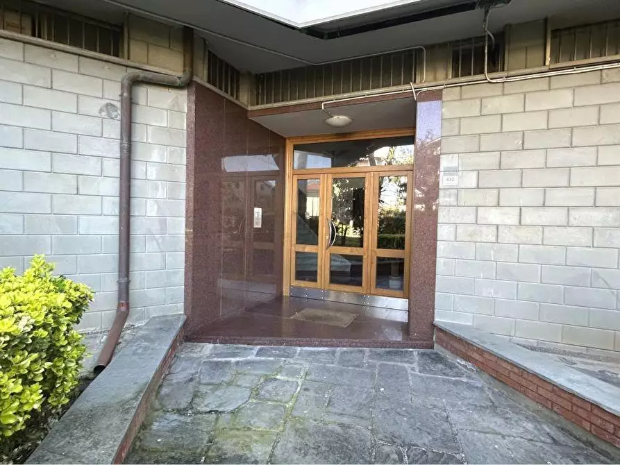 Immagine 1 di Appartamento in vendita  a Massa