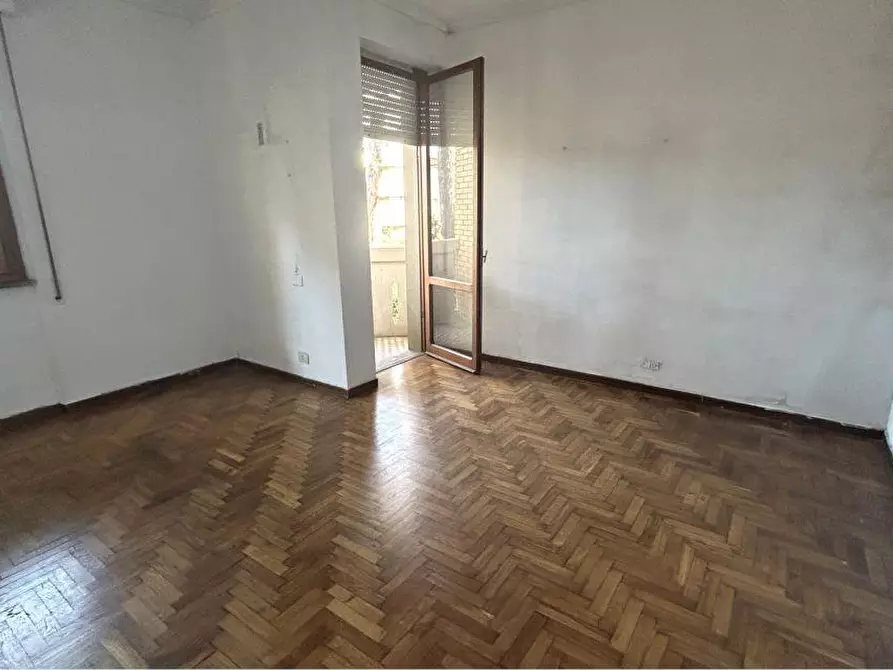 Immagine 9 di Appartamento in vendita  a Massa