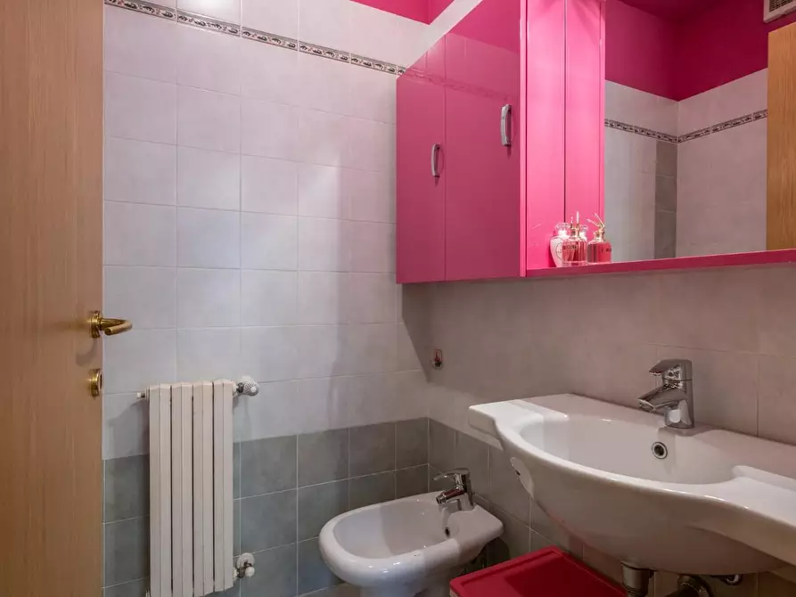 Immagine 14 di Appartamento in vendita  a Cascina