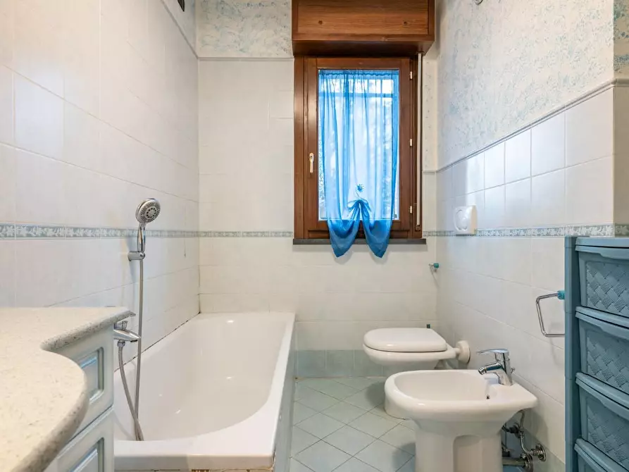 Immagine 18 di Appartamento in vendita  a Cascina