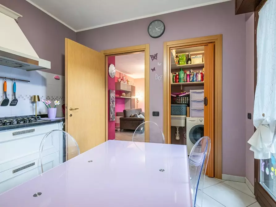 Immagine 7 di Appartamento in vendita  a Cascina