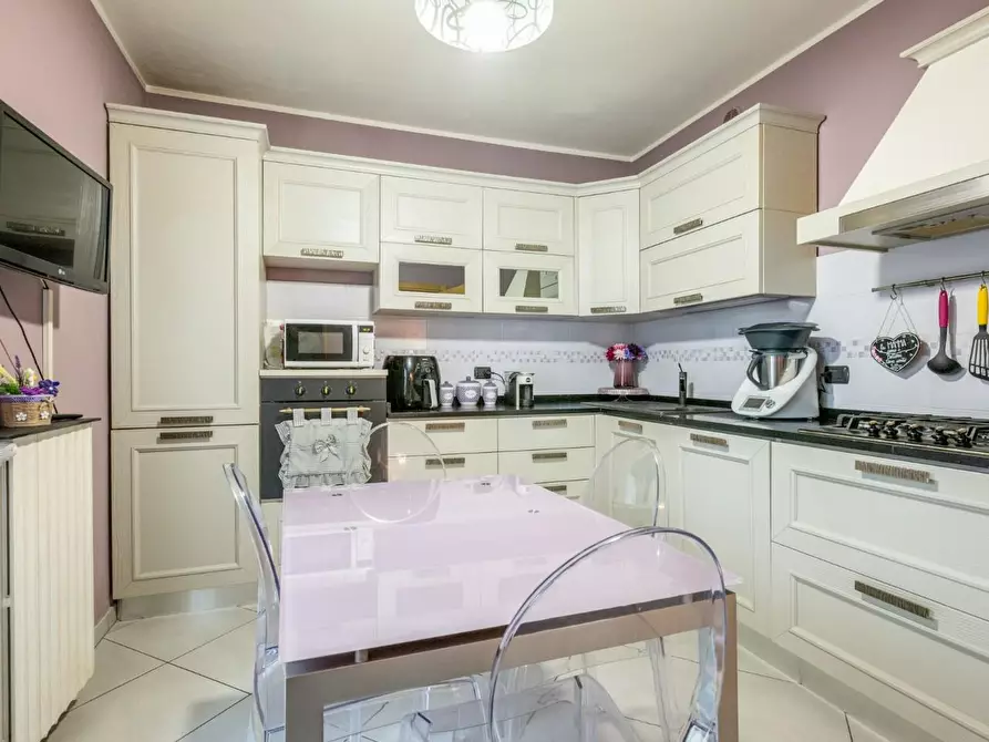 Immagine 6 di Appartamento in vendita  a Cascina