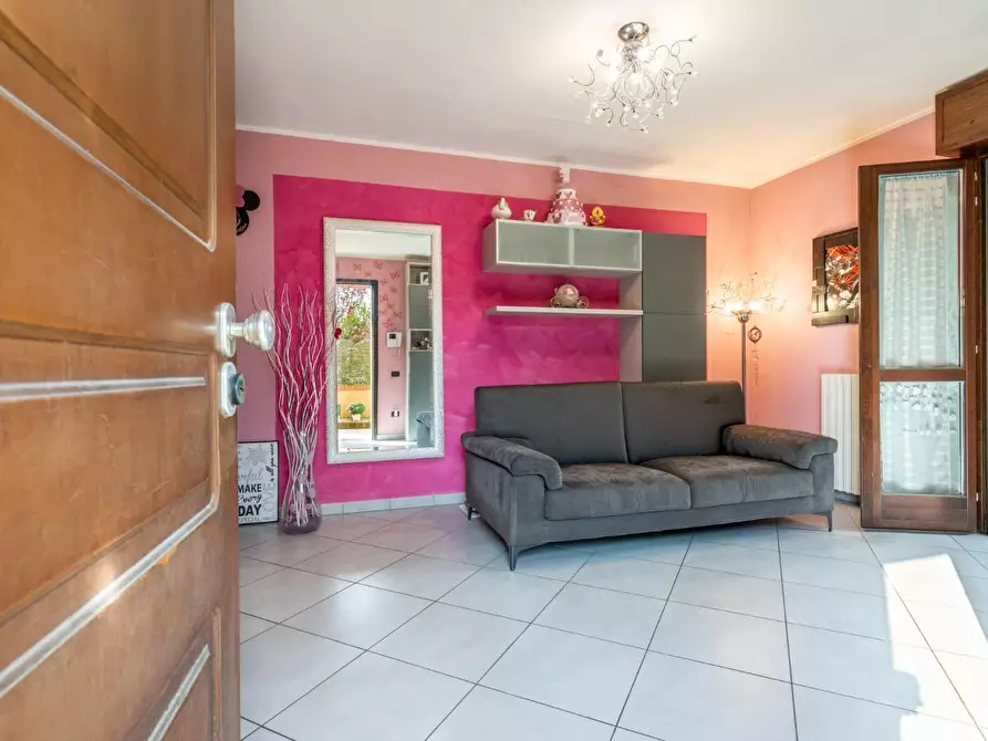 Immagine 3 di Appartamento in vendita  a Cascina