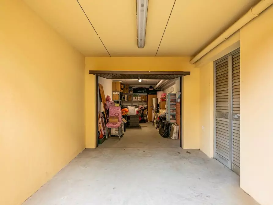 Immagine 24 di Appartamento in vendita  a Cascina