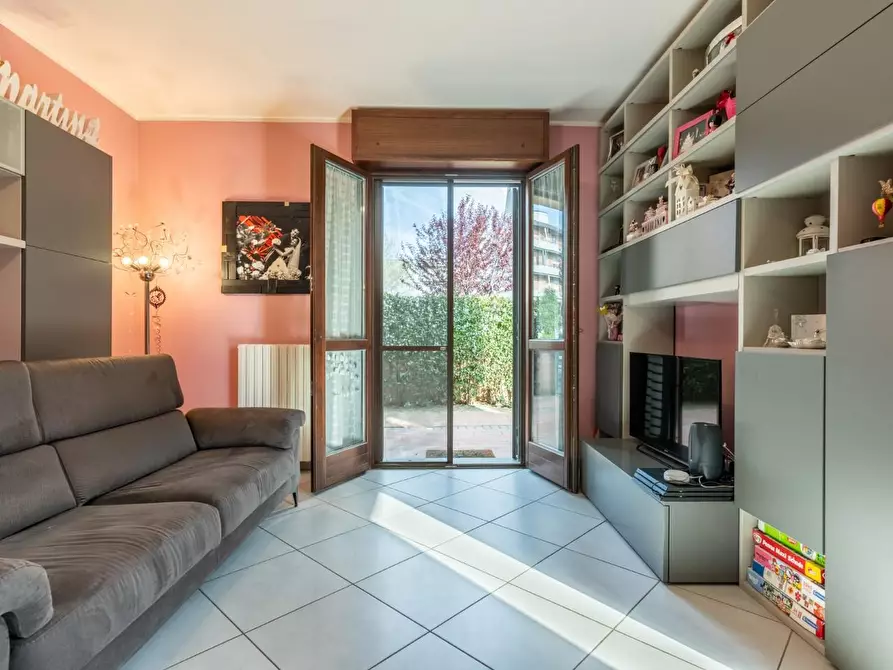 Immagine 1 di Appartamento in vendita  a Cascina